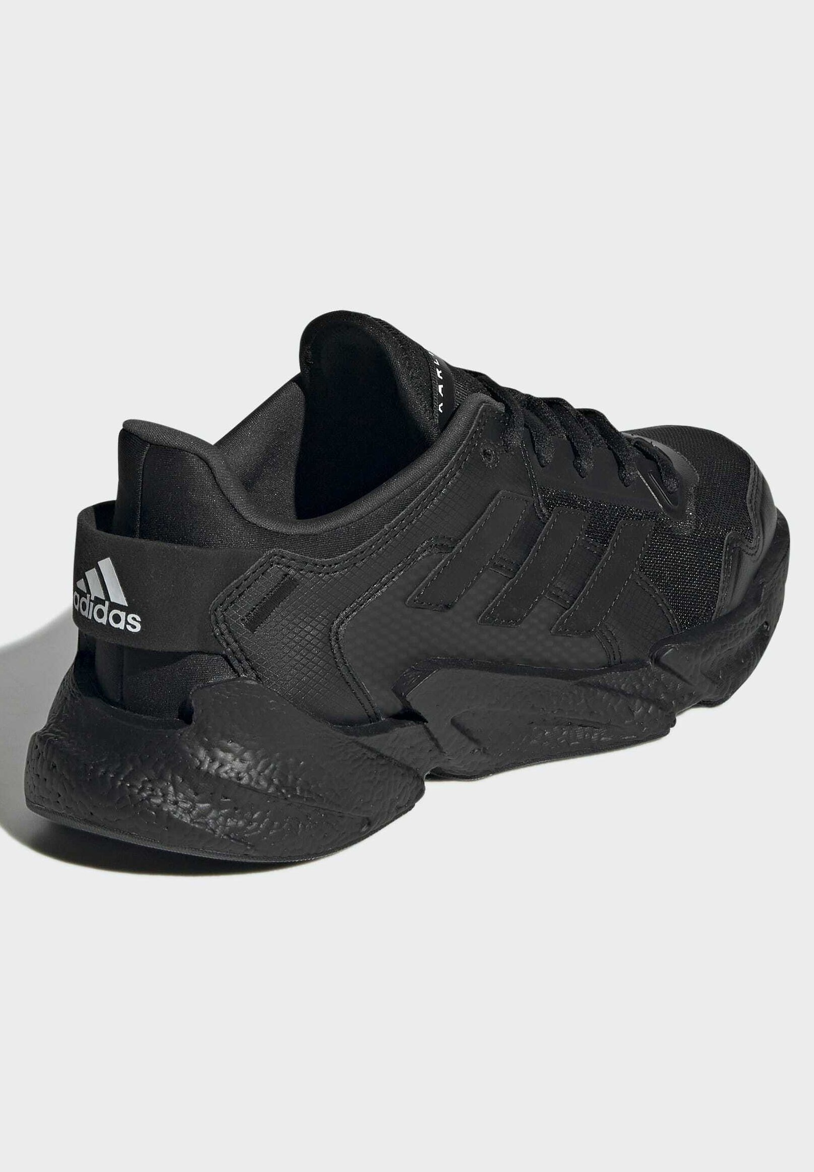 Фото № 3 с приближением к товару «‎Adidas Karlie Kloss»