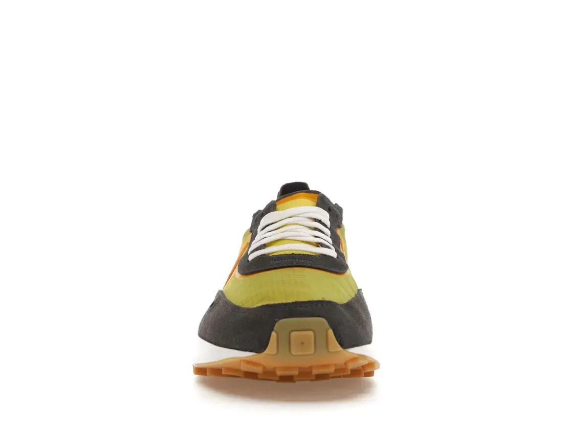 Фото № 2 с приближением к товару «‎Nike Waffle One SE»