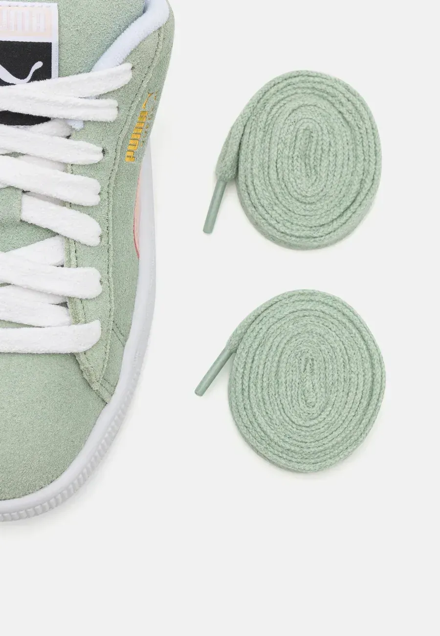 Фото № 4 с приближением к товару «‎MERRY X MAS»