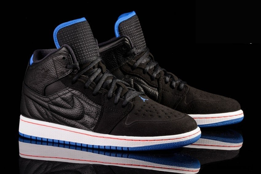 Фото № 4 с приближением к товару «‎Nike Air Jordan 1 Retro ’99 »