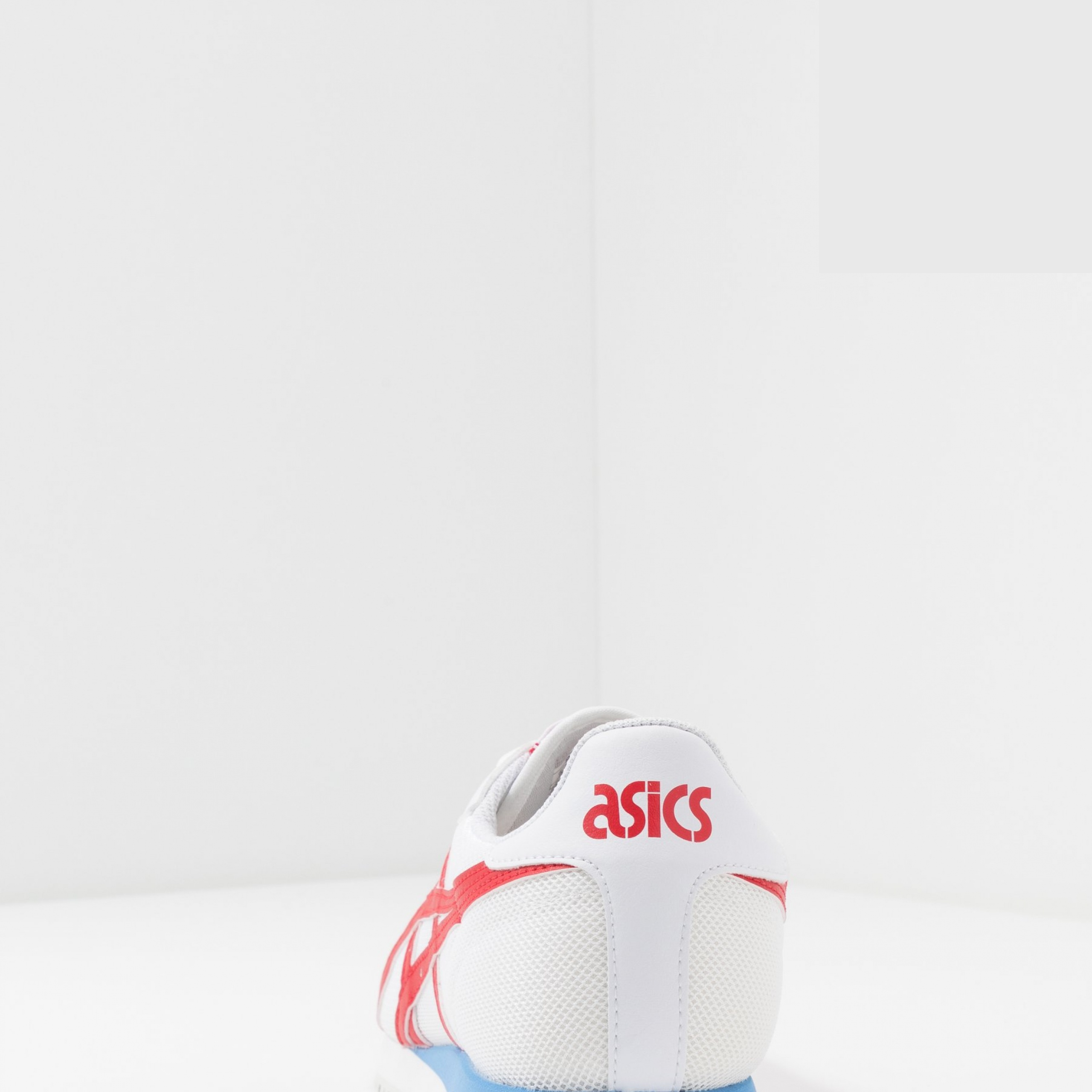 Фото № 3 с приближением к товару «‎Asics Tiger »