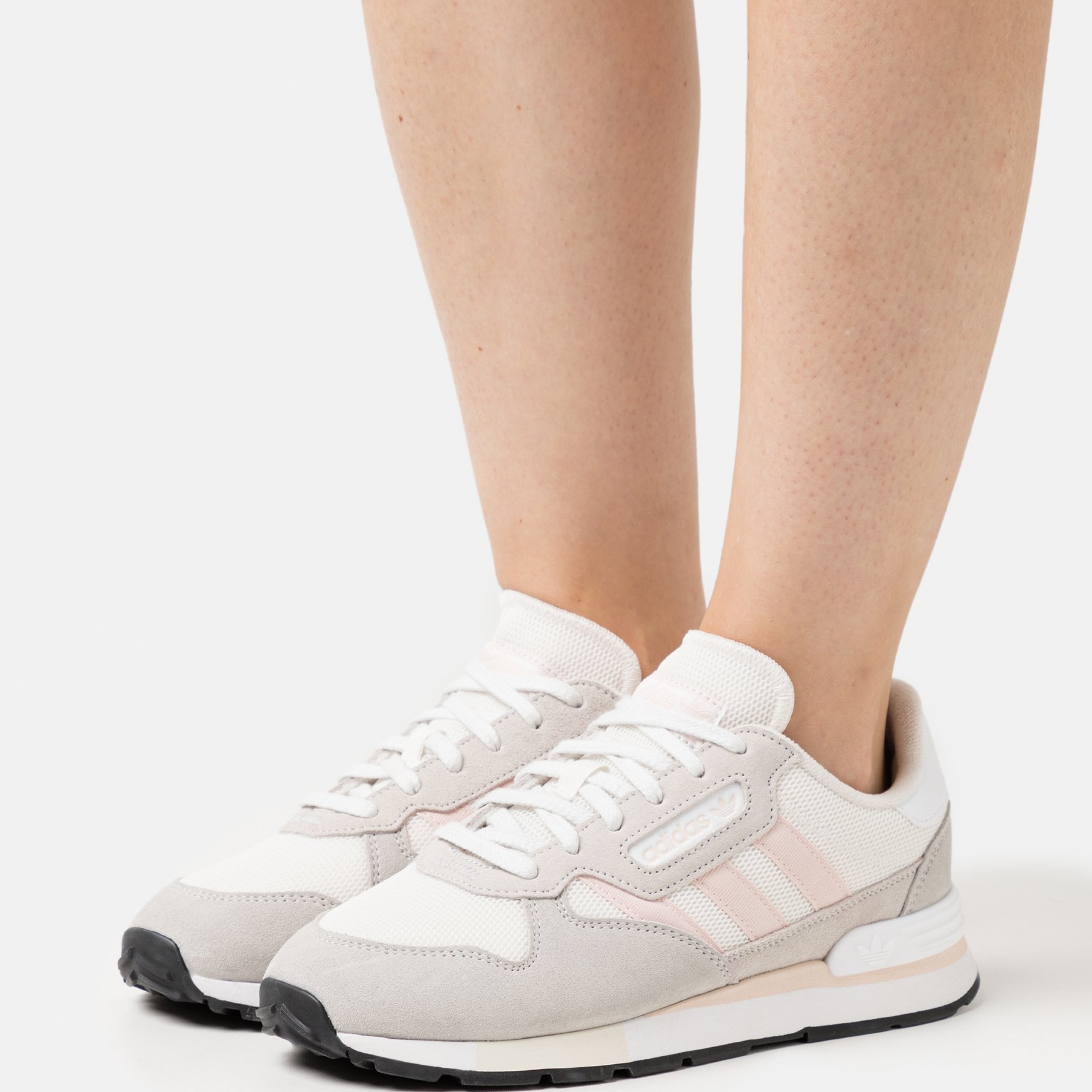 Фото № 2 с приближением к товару «‎Adidas Treziod »