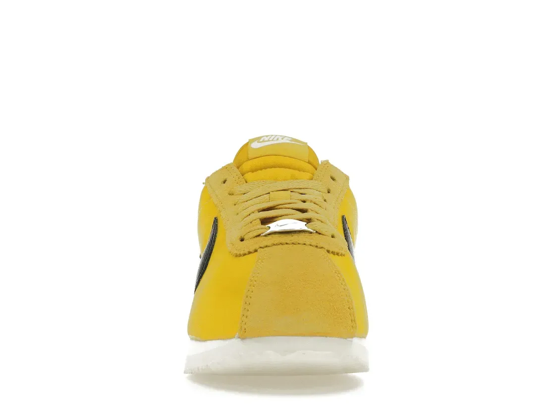 Фото № 2 с приближением к товару «‎Nike Cortez Vivid Sulfur »