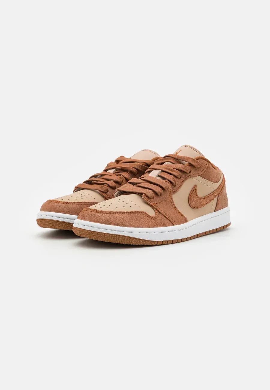 Фото № 2 с приближением к товару «‎AIR JORDAN 1 LOW SE»