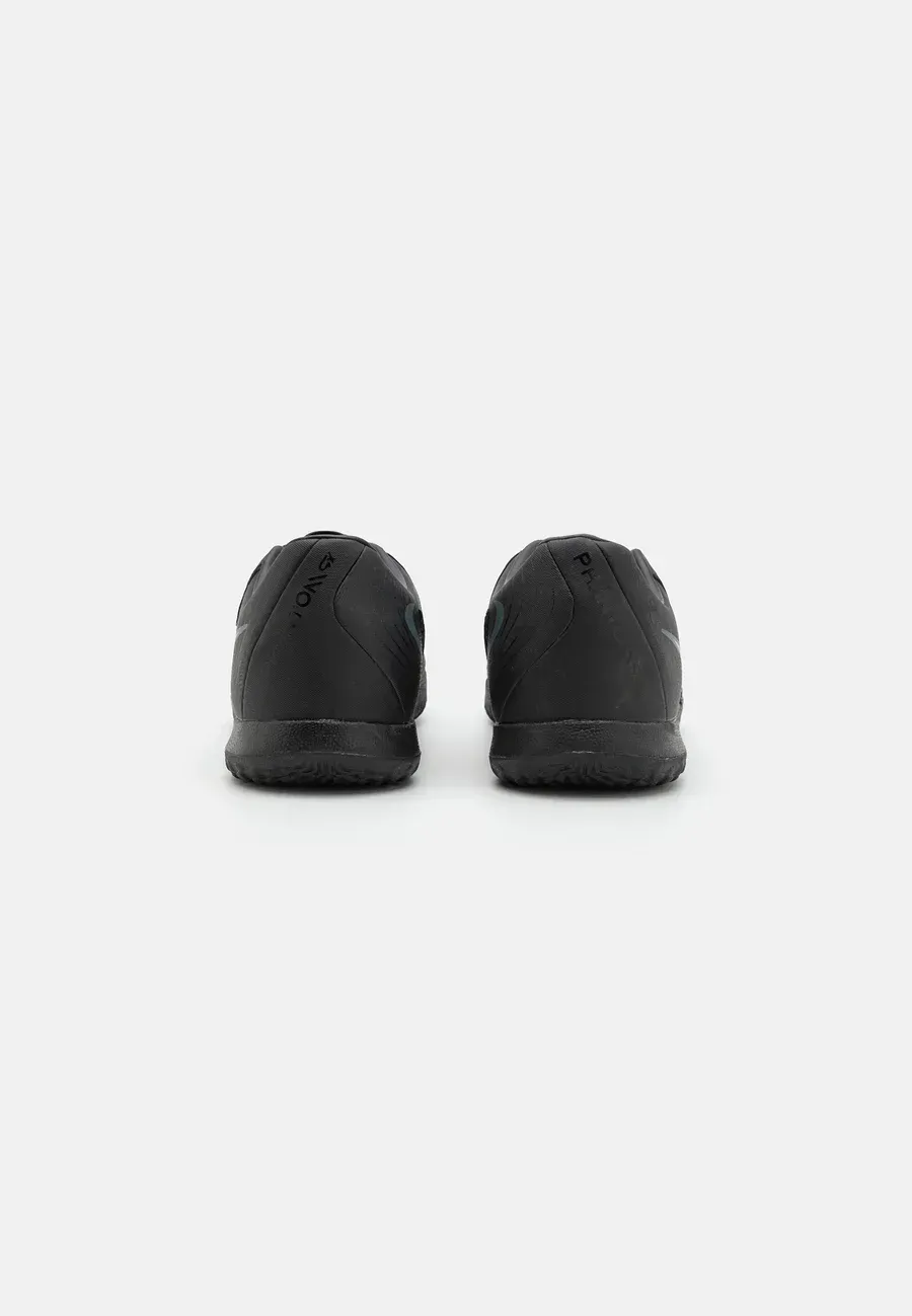 Фото № 3 с приближением к товару «‎Indoor football boots»