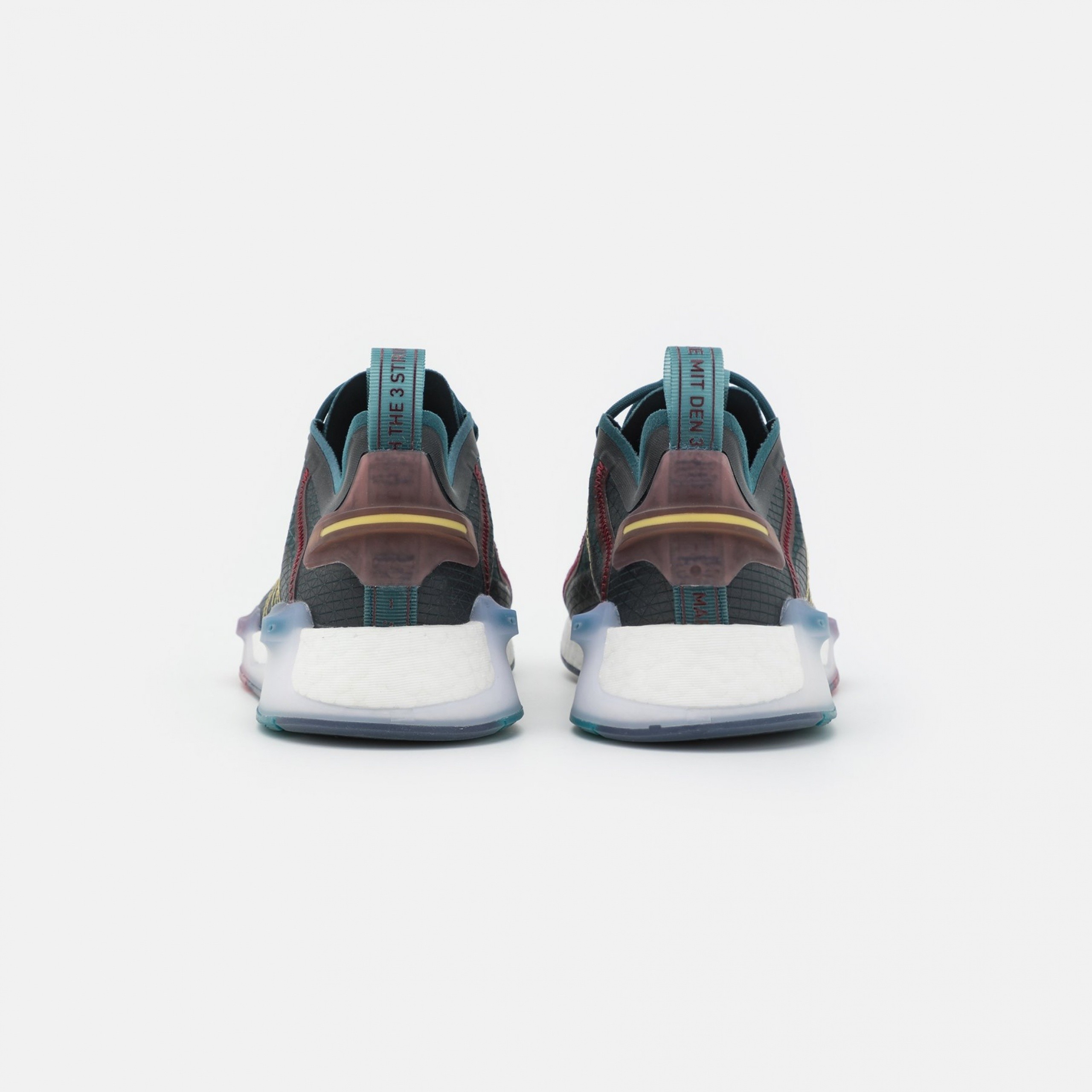 Фото № 4 с приближением к товару «‎Adidas Nmd R1 V3 »