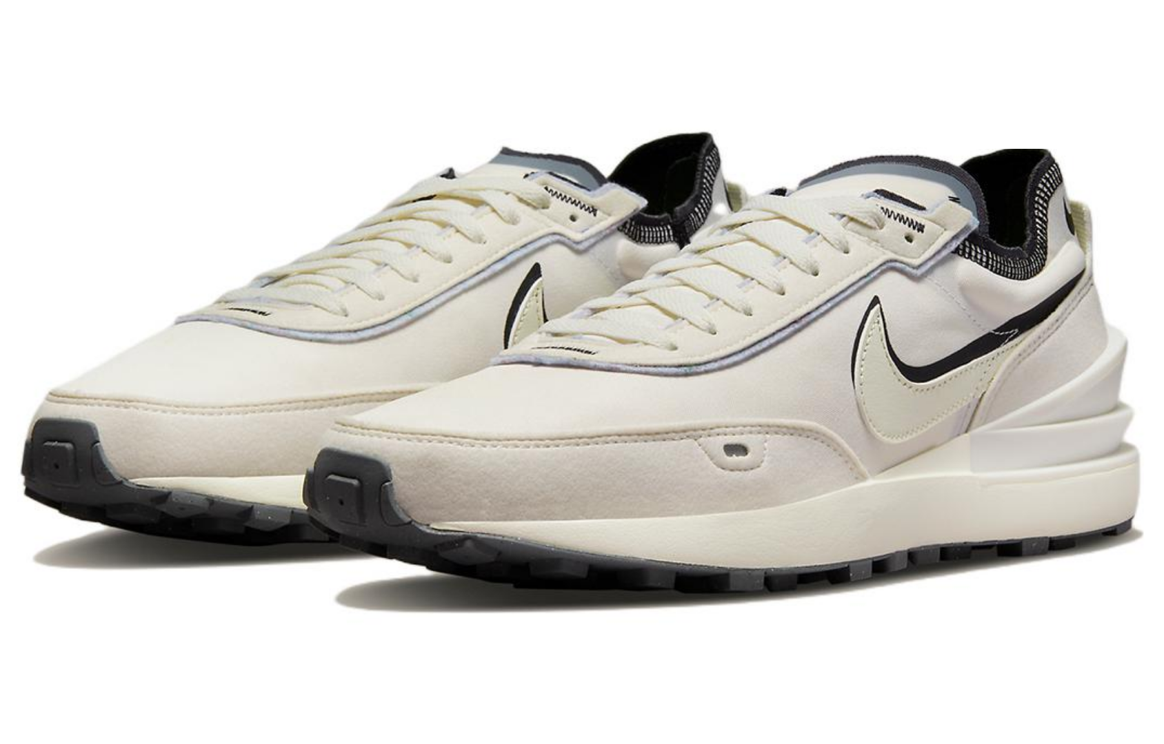 Фото № 3 с приближением к товару «‎ Nike Waffle One Sports Casual Shoes»