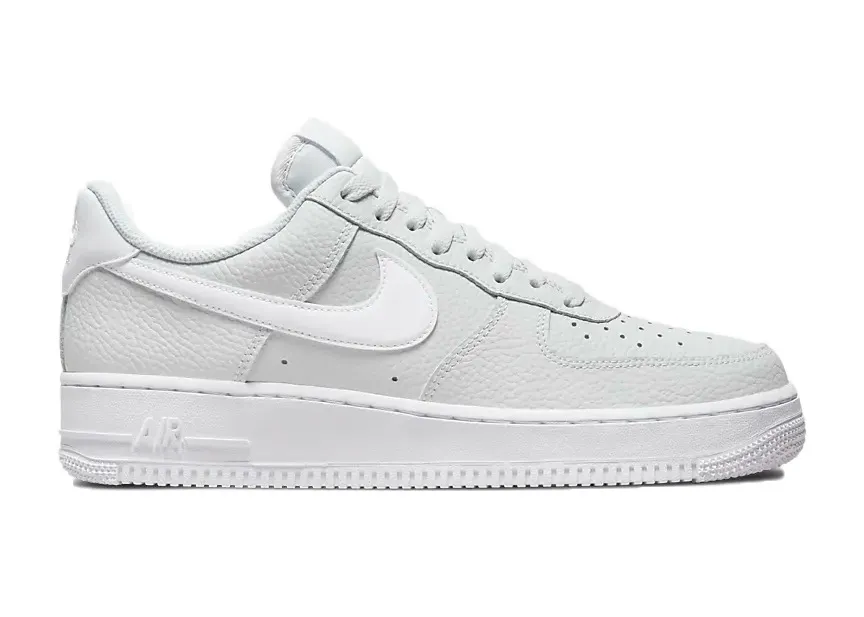 Фото № 1 с приближением к товару «‎Nike Air Force 1 Low 07 Pebbled Pure Platinum»