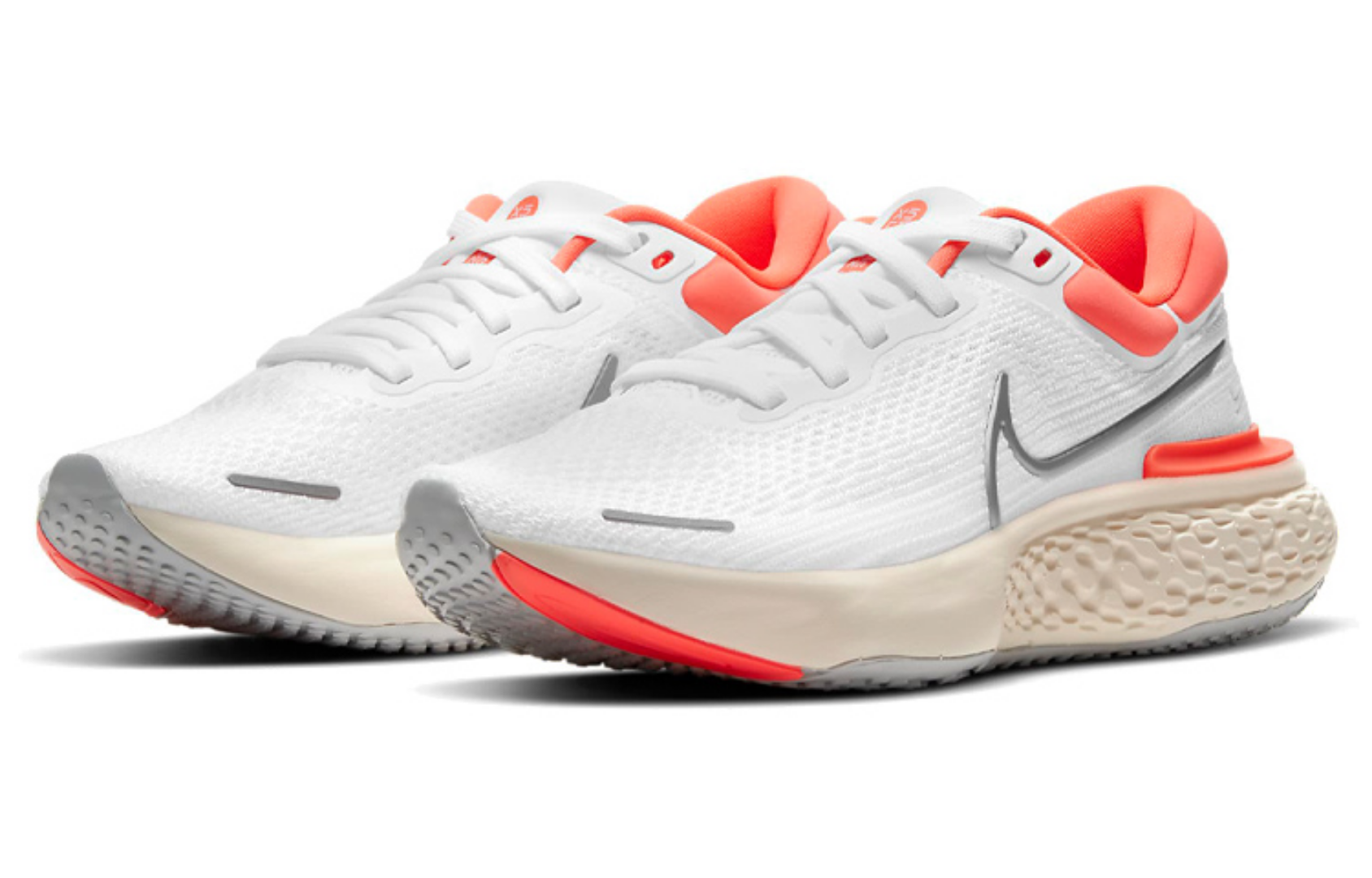 Фото № 3 с приближением к товару «‎Nike ZoomX Invincible Run Flyknit Wmns Shoes WhiteOrange»