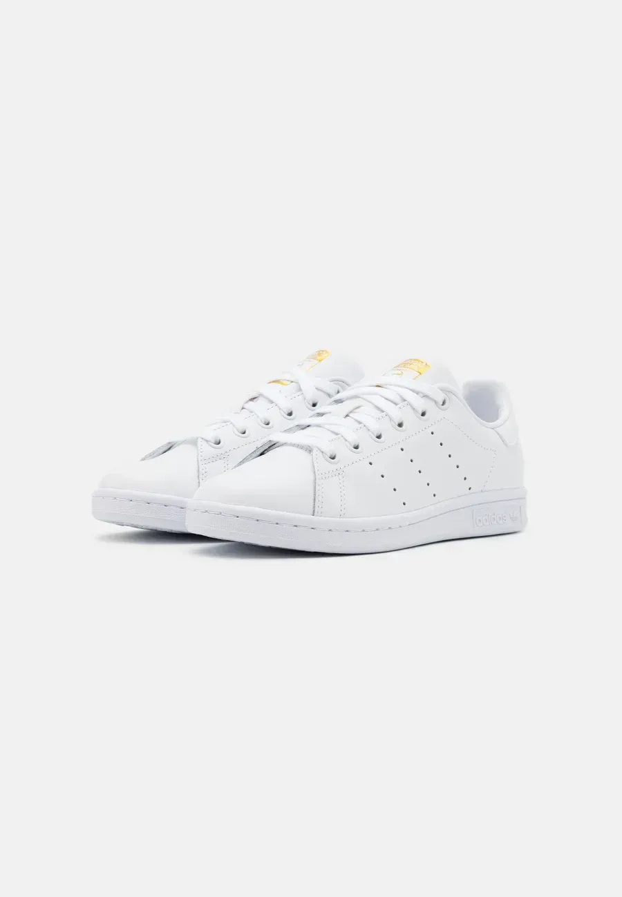 Фото № 2 с приближением к товару «‎STAN SMITH SPORTS INSPIRED SHOES UNISEX»