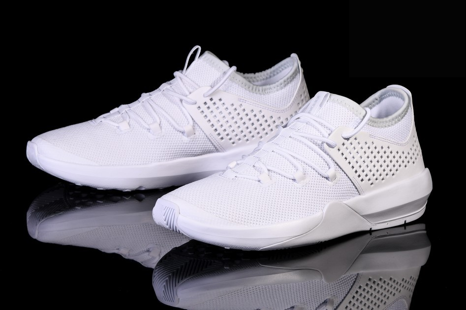 Фото № 3 с приближением к товару «‎Nike Air Jordan Express Triple »