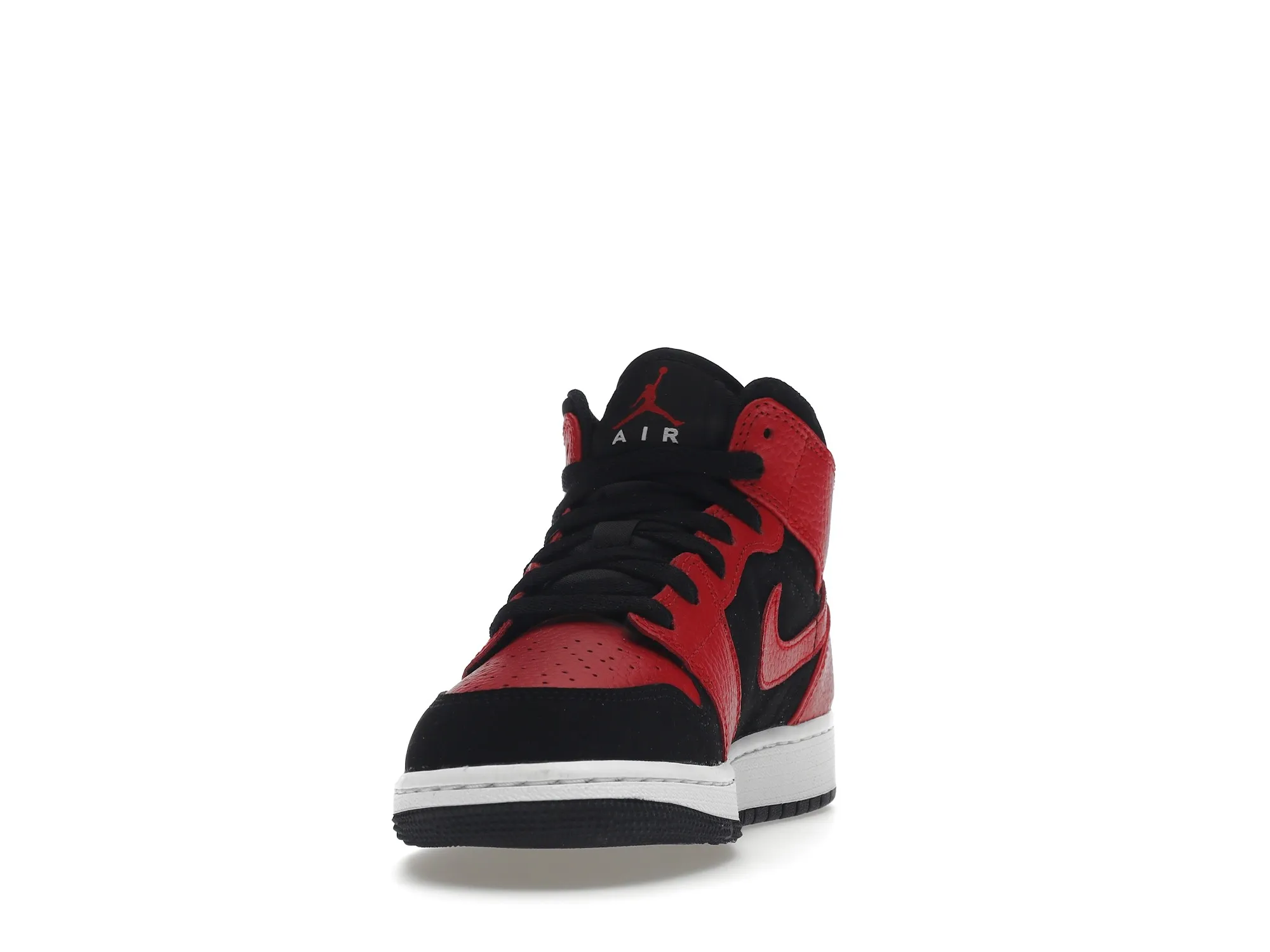 Фото № 4 с приближением к товару «‎Jordan 1 Mid Reverse Bred »