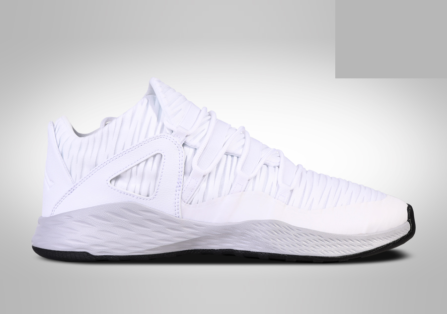 Фото № 1 с приближением к товару «‎Nike Air Jordan Formula 23 »