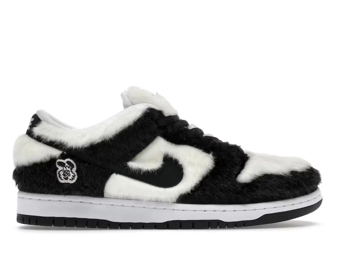 Фото № 1 с приближением к товару «‎Nike SB Dunk Low»