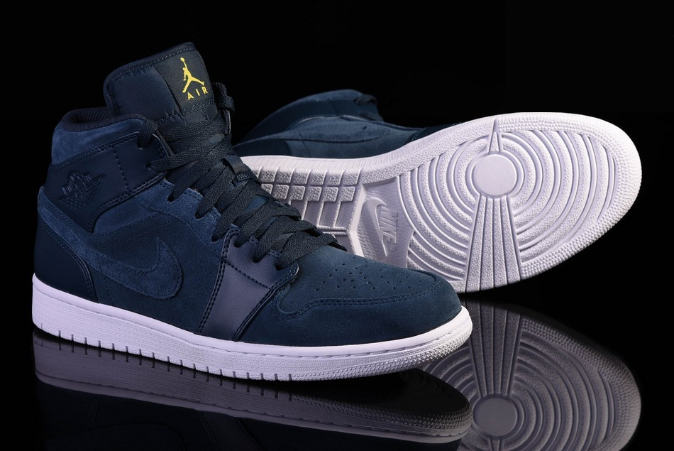 Фото № 3 с приближением к товару «‎Nike Air Jordan 1 Retro Armory Navy »
