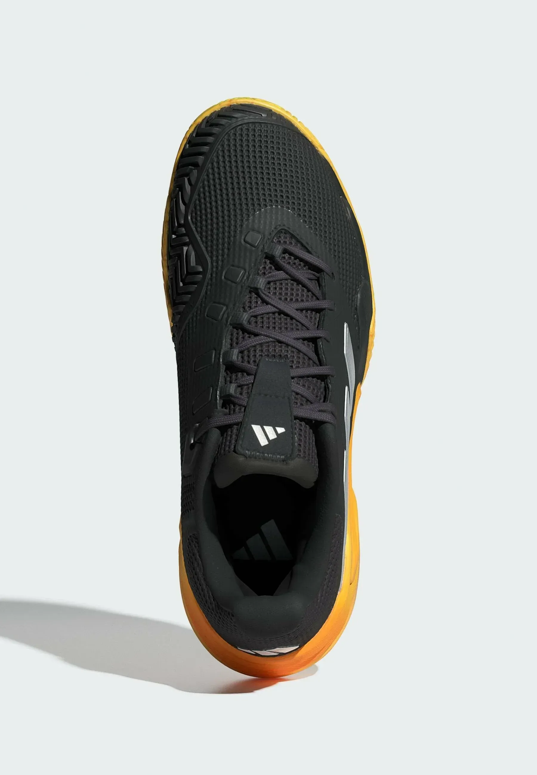 Фото № 3 с приближением к товару «‎BARRICADE»