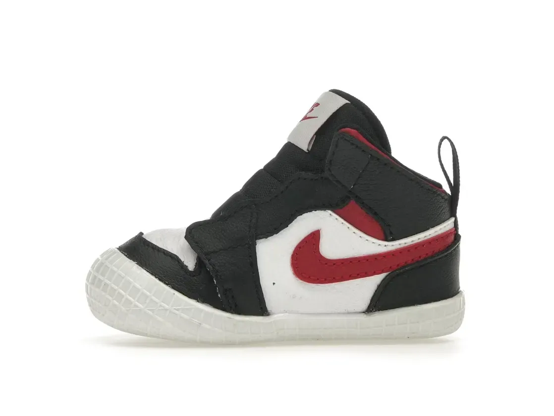 Фото № 3 с приближением к товару «‎Jordan 1 Crib Bootie»