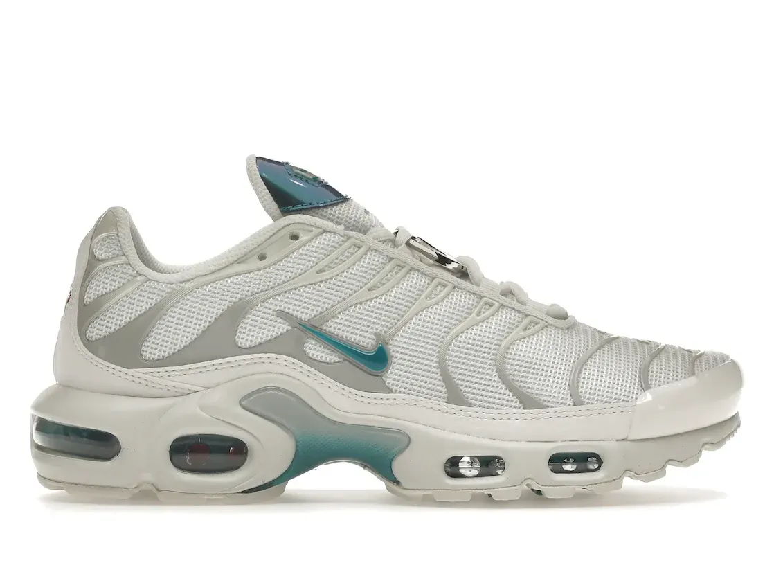 Фото № 1 с приближением к товару «‎Nike Air Max Plus Metallic Teal »