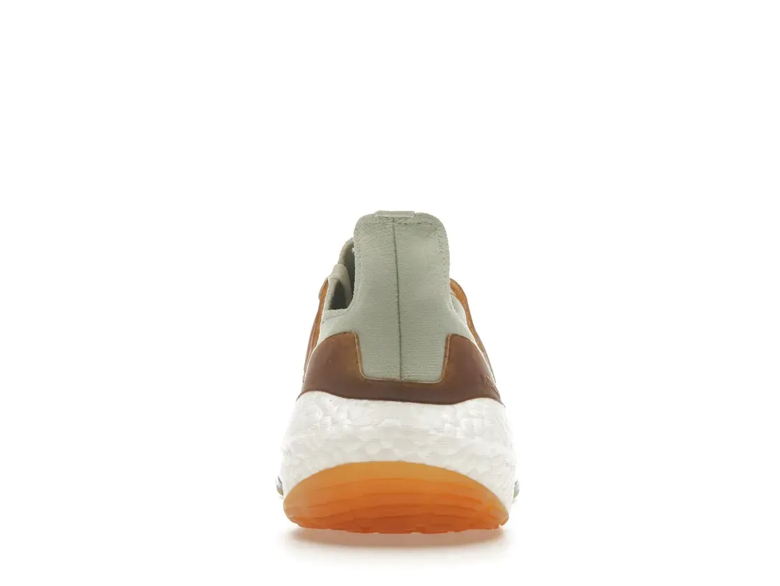 Фото № 4 с приближением к товару «‎adidas Ultra Boost 22 Made with Nature Linen Green»