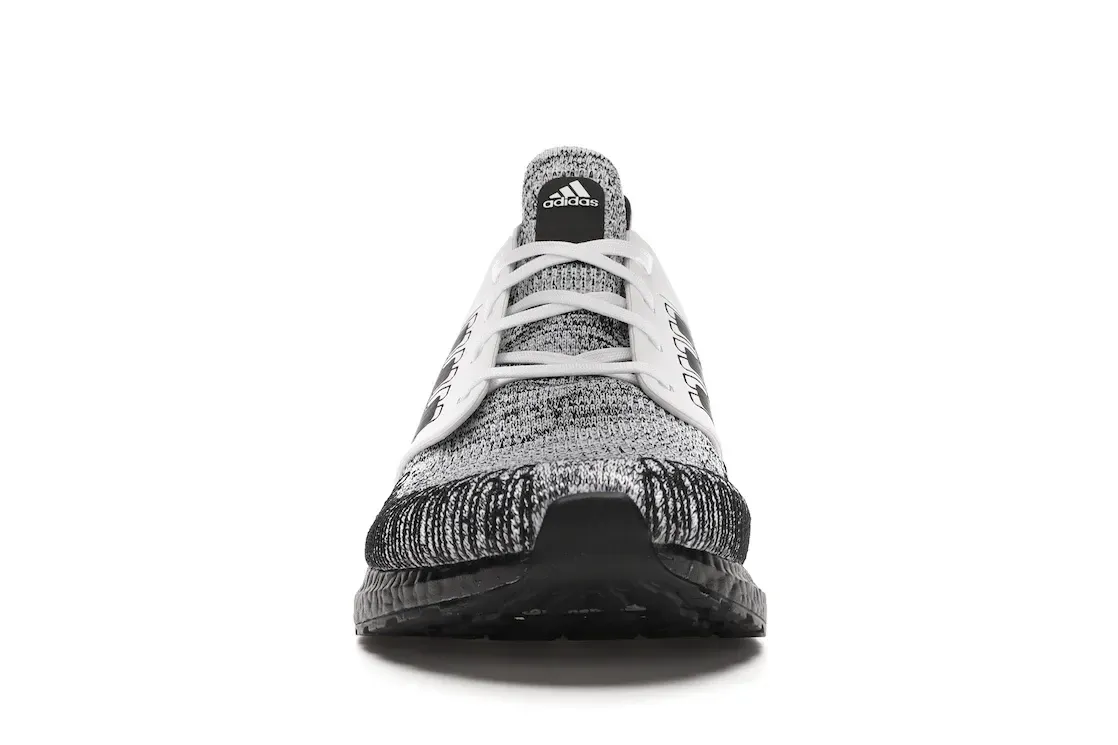 Фото № 2 с приближением к товару «‎adidas Ultra Boost 20 Oreo»