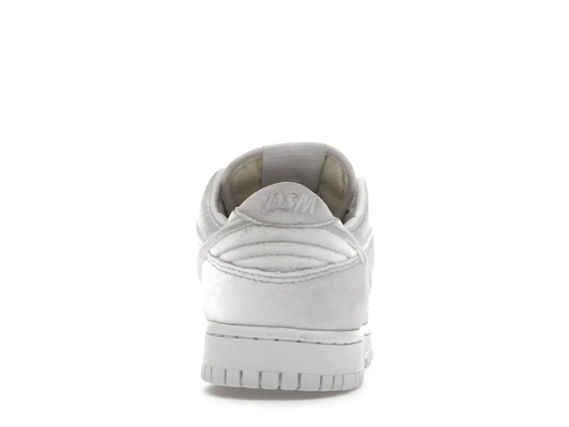 Фото № 4 с приближением к товару «‎Nike Dunk Low Dover Street Market Triple White Velvet»