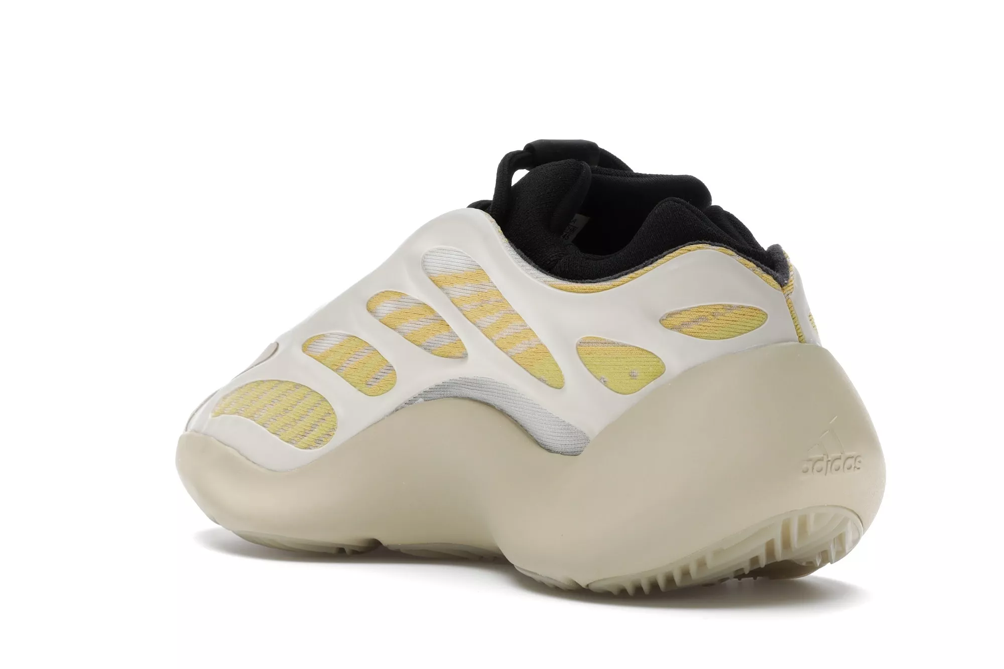 Фото № 5 с приближением к товару «‎adidas Yeezy 700 V3 Safflower»