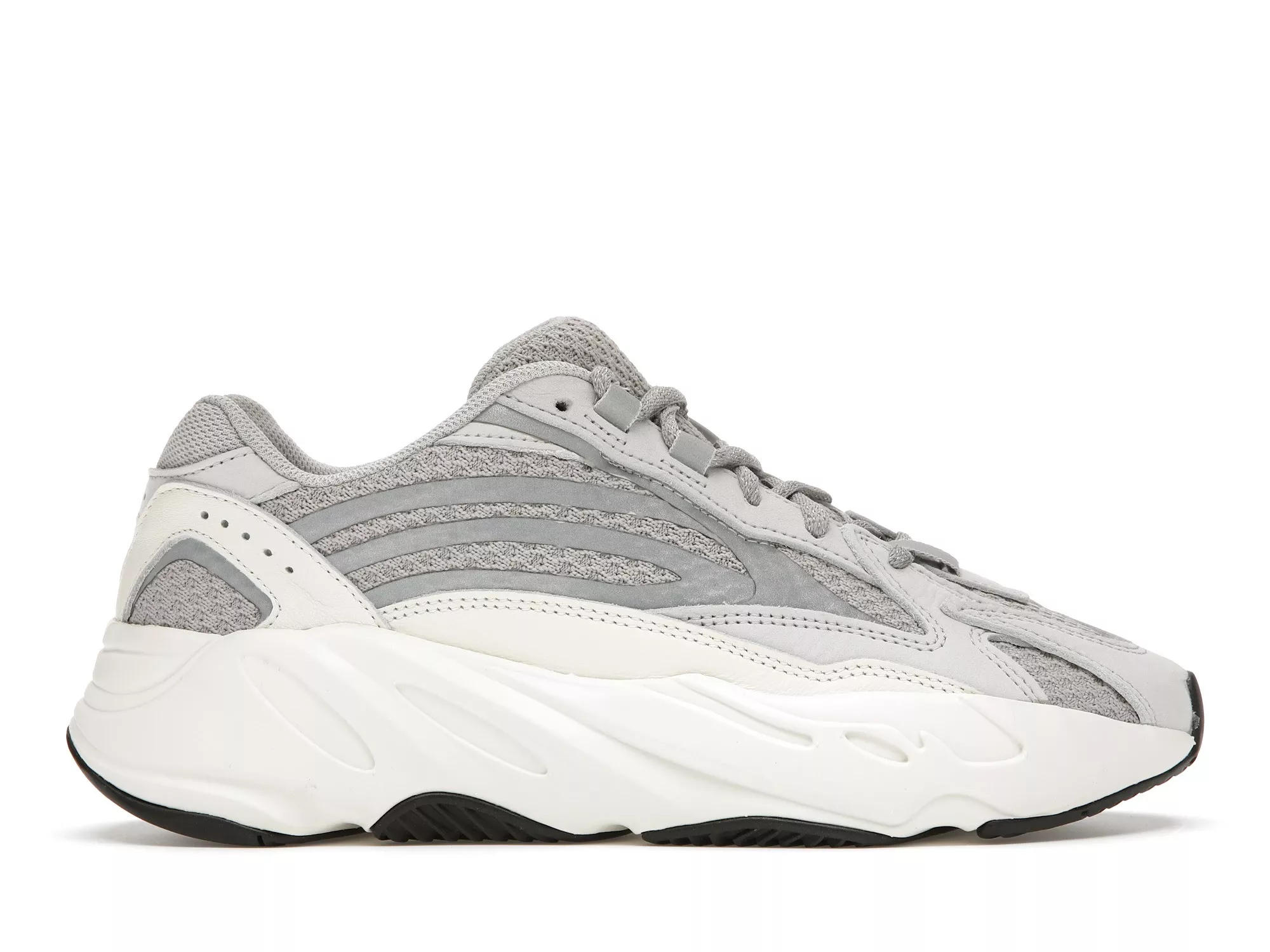 Фото № 1 с приближением к товару «‎adidas Yeezy Boost 700 V2 Static (2018/2022)»
