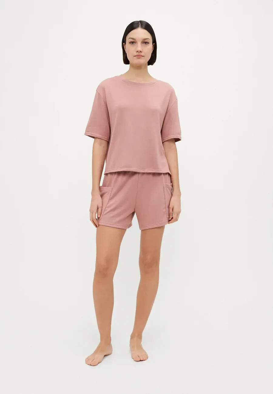 Фото № 2 с приближением к товару «‎EMARYLD SHORT »