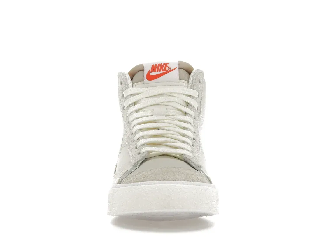 Фото № 2 с приближением к товару «‎Nike Blazer Mid Pro Club Remastered Light Bone»