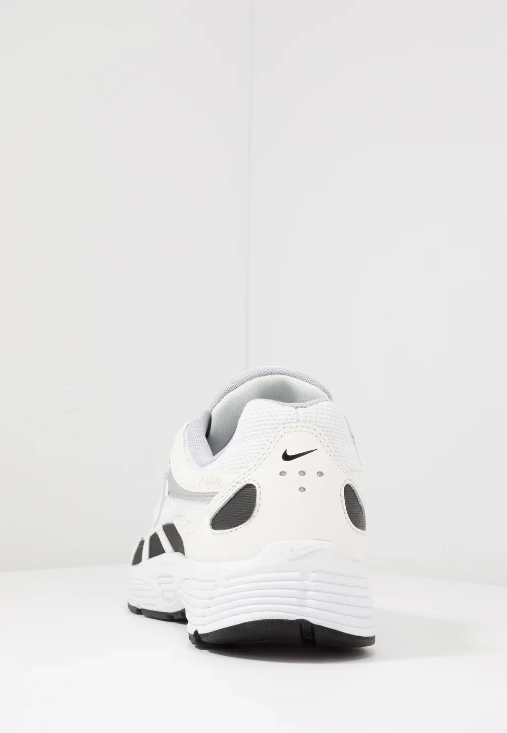 Фото № 4 с приближением к товару «‎P-6000 UNISEX»