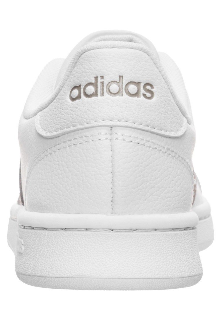 Фото № 4 с приближением к товару «‎Кроссовки Adidas SPAD111A0V4-A12»