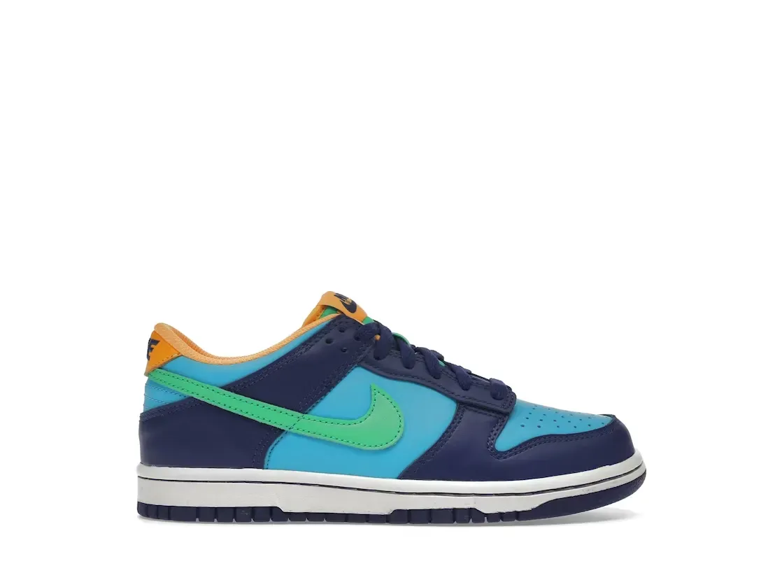 Фото № 1 с приближением к товару «‎Nike Dunk Low»