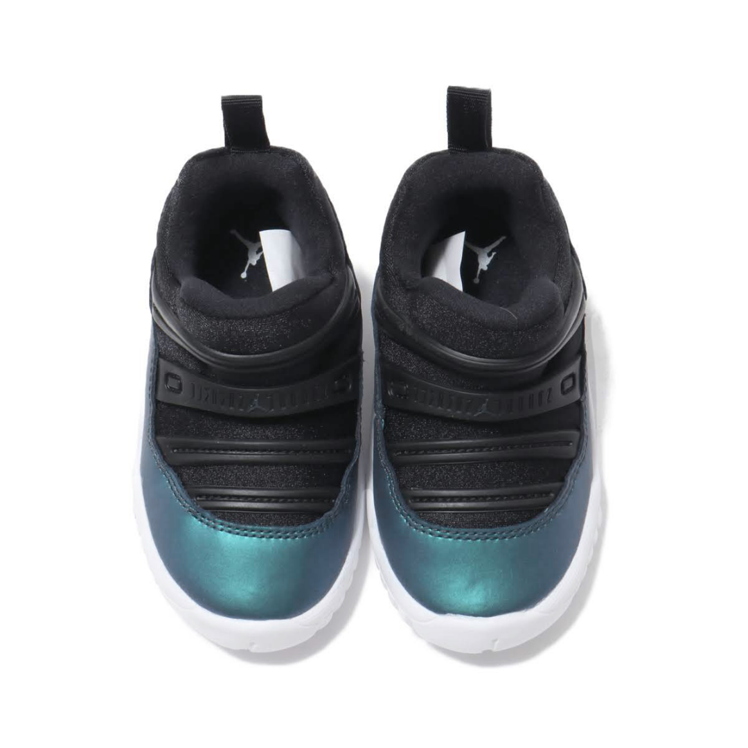 Фото № 3 с приближением к товару «‎Jordan 11 Retro Little Flex Black Iridescent (TD)»