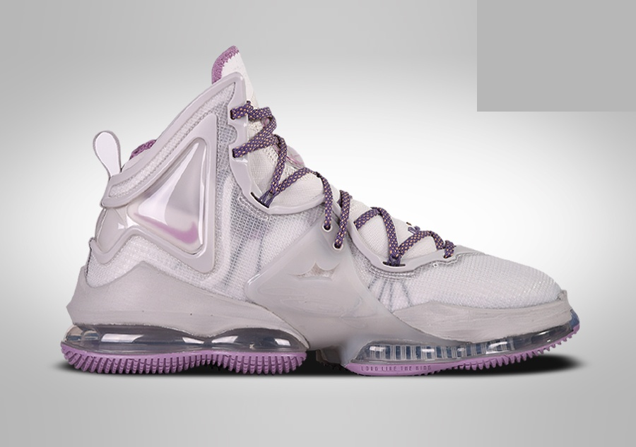 Фото № 1 с приближением к товару «‎Nike Lebron 19 The Cast »
