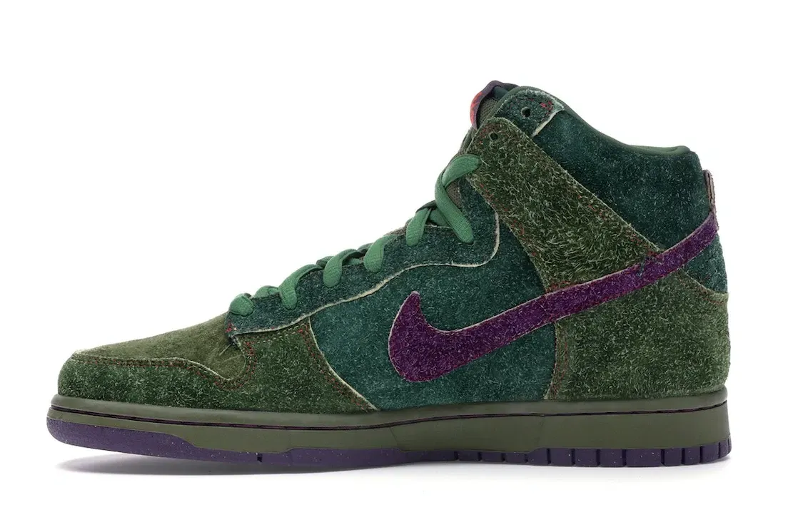 Фото № 3 с приближением к товару «‎Nike SB Dunk High Skunk 420»