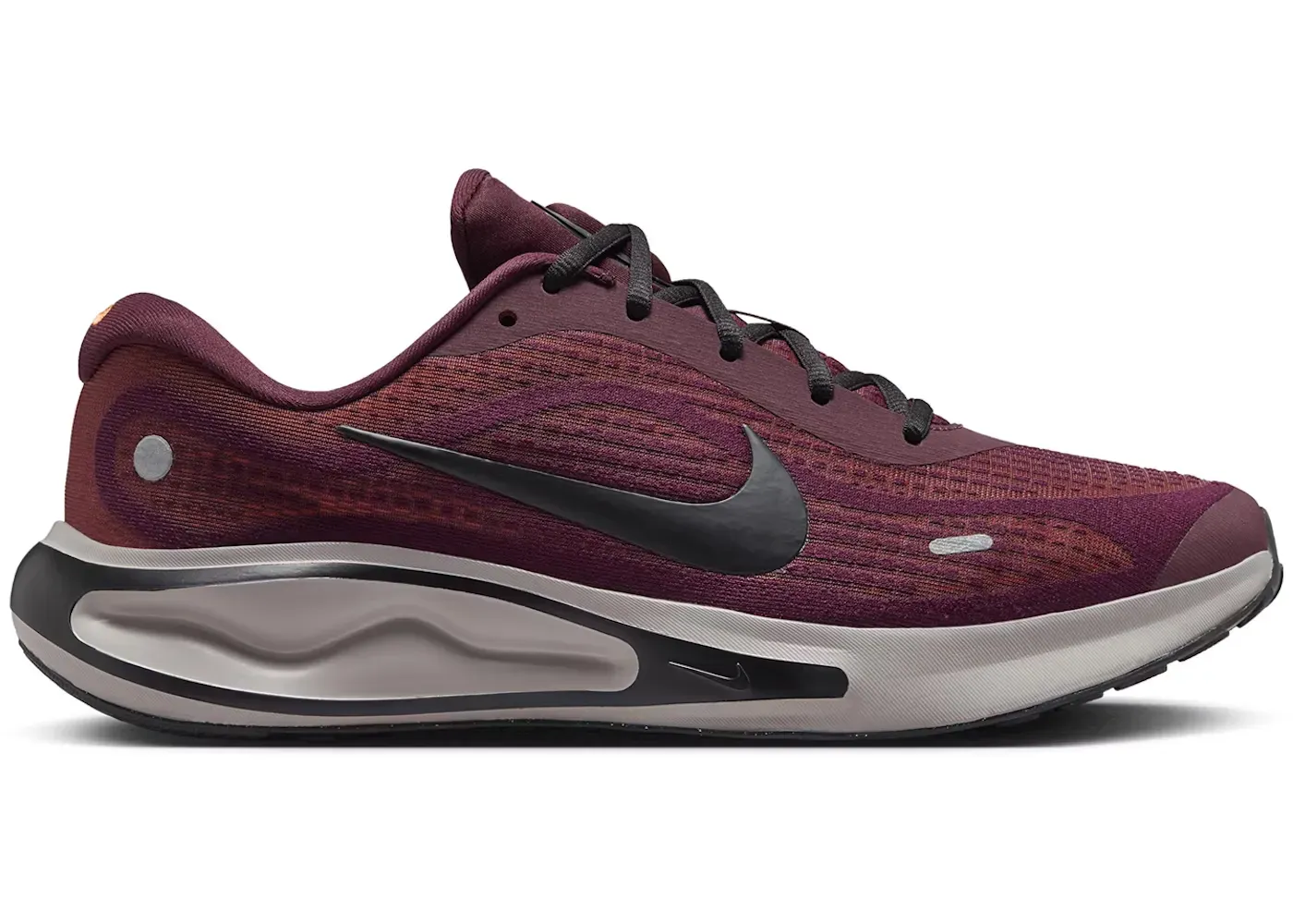 Фото № 1 с приближением к товару «‎Nike Journey Run»