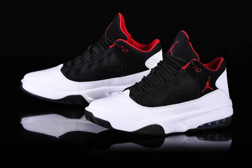 Фото № 3 с приближением к товару «‎Nike Air Jordan Max Aura 2 Bloodline»