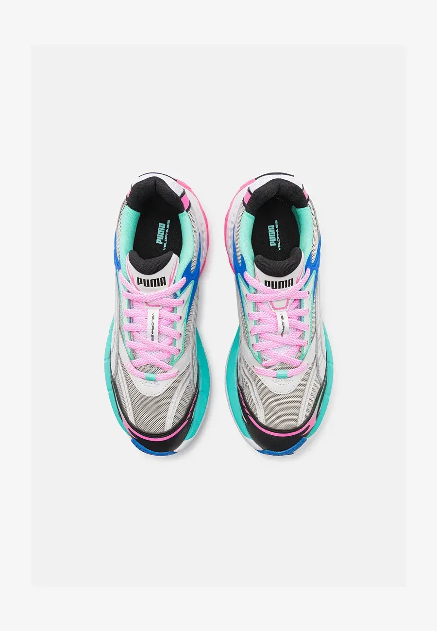 Фото № 4 с приближением к товару «‎VELOPHASIS BORN»