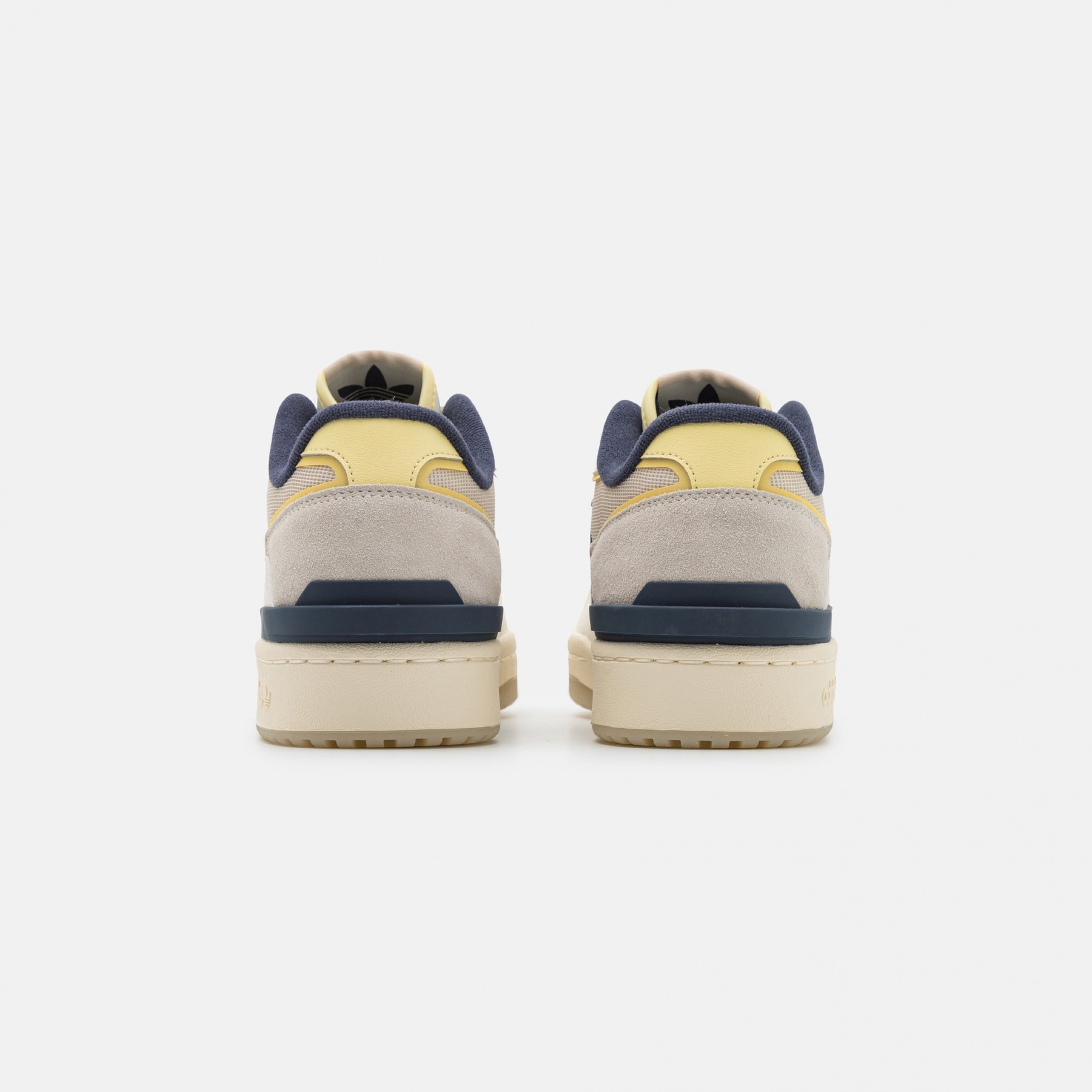 Фото № 3 с приближением к товару «‎Adidas Forum Exhibit »