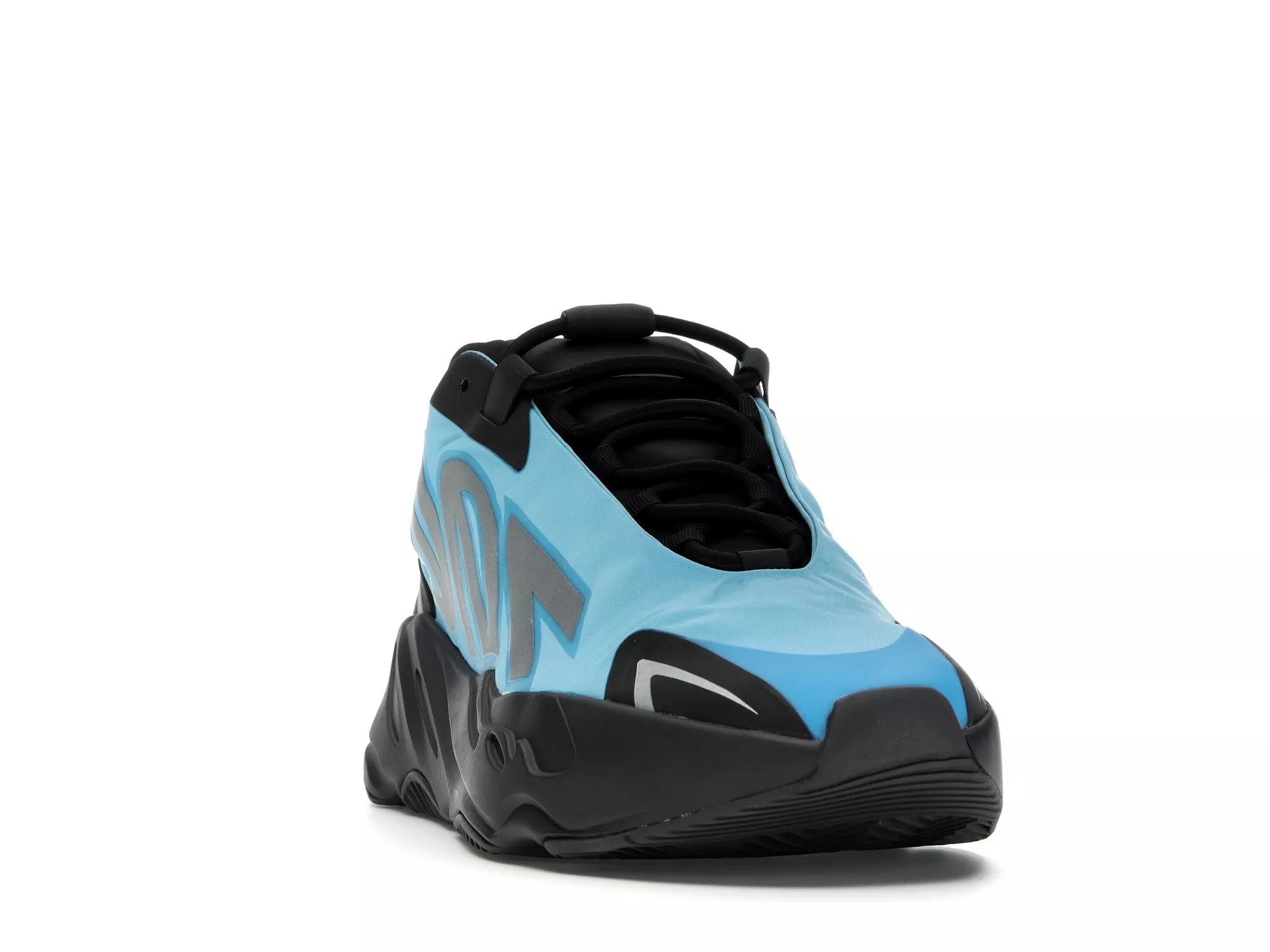 Фото № 4 с приближением к товару «‎adidas Yeezy Boost 700 MNVN Bright Cyan»