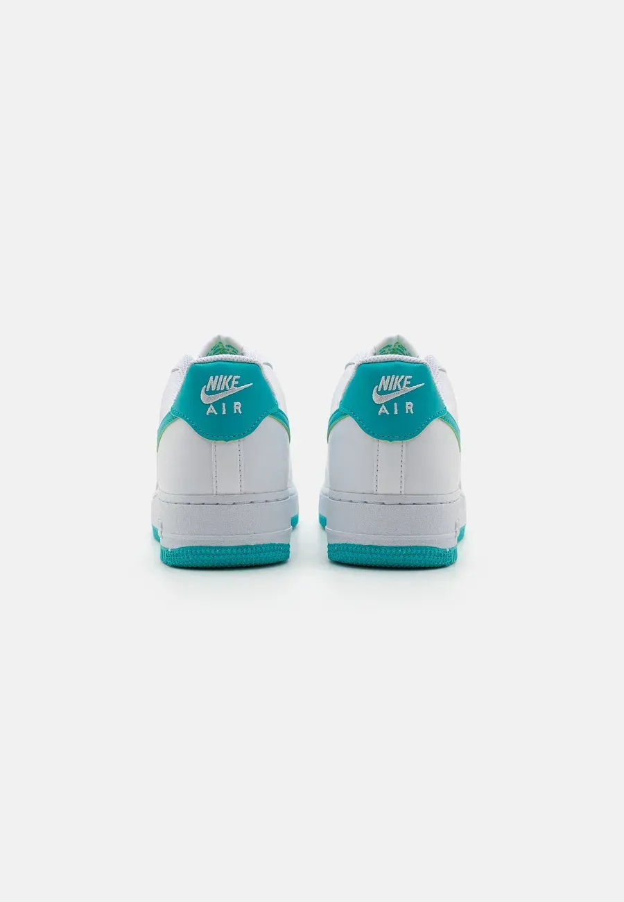 Фото № 3 с приближением к товару «‎AIR FORCE 1 07 NEXT NATURE»