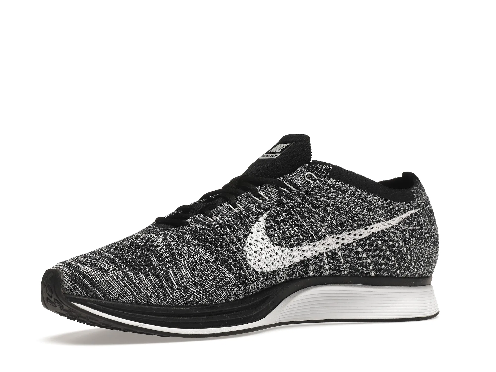 Фото № 2 с приближением к товару «‎Nike Flyknit Racer Oreo 2»