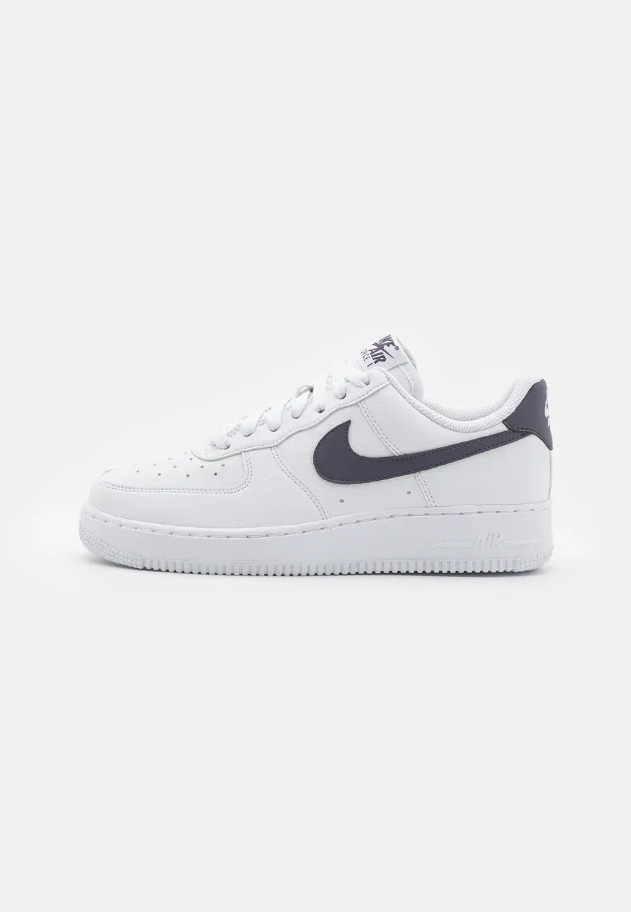 Фото № 2 с приближением к товару «‎AIR FORCE 1 07 NEXT NATURE»