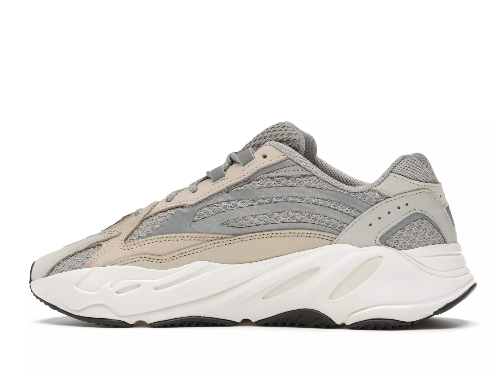 Фото № 6 с приближением к товару «‎adidas Yeezy Boost 700 V2 Cream»