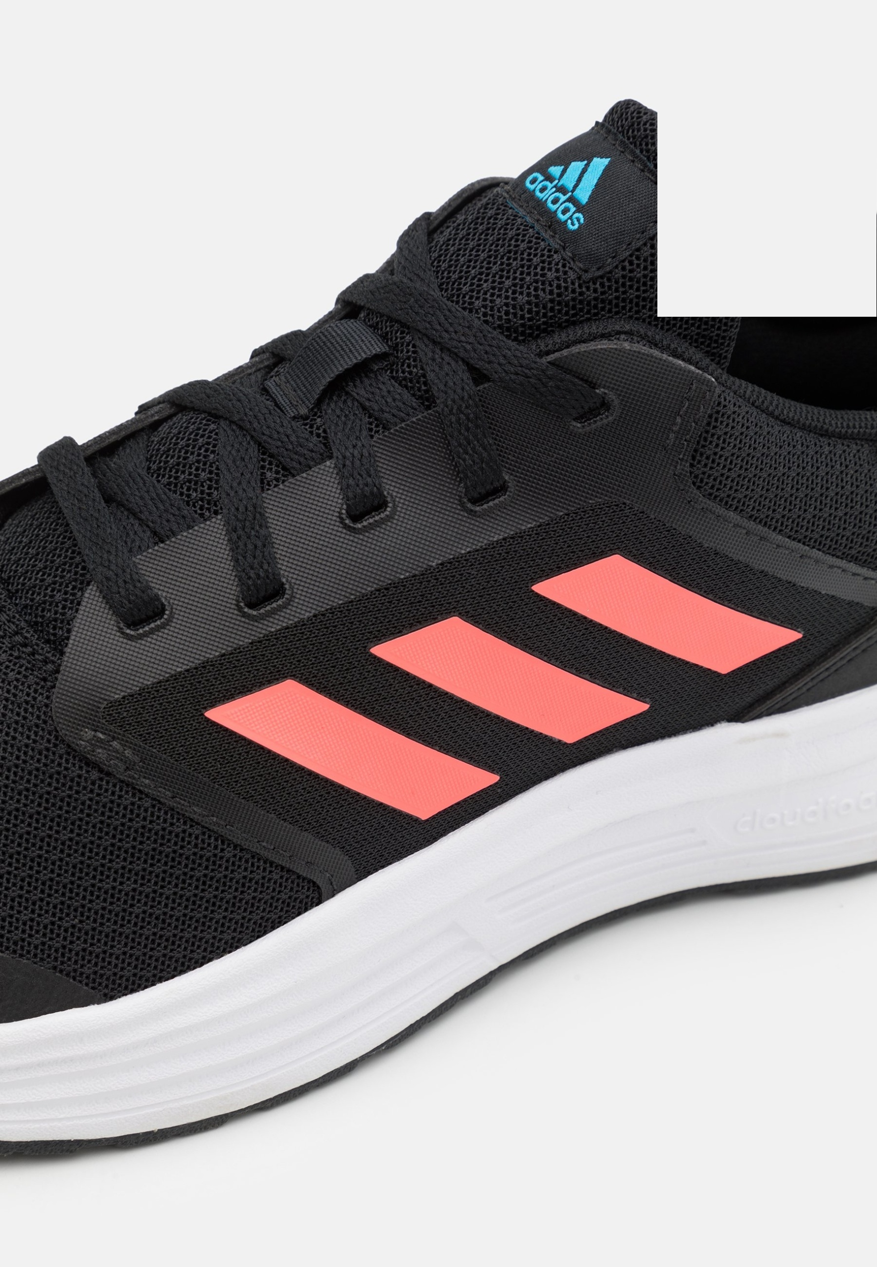 Фото № 5 с приближением к товару «‎Adidas Galaxy 5 Classic Cloudfoam»