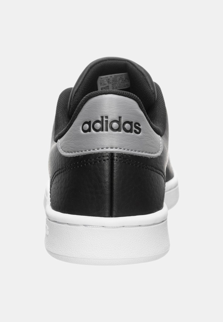 Фото № 4 с приближением к товару «‎Adidas Advantage Herren »