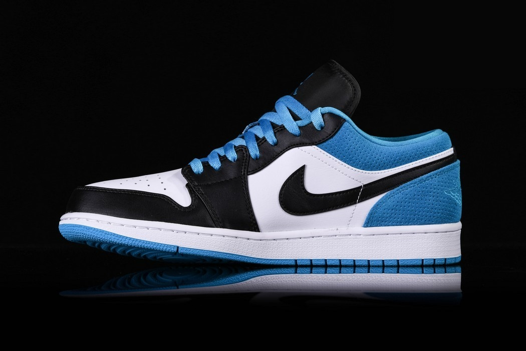 Фото № 2 с приближением к товару «‎Nike Air Jordan 1 Retro SE Laser »