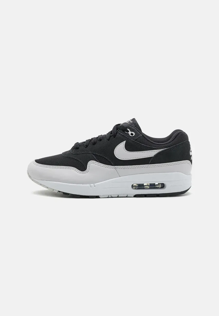 Фото № 1 с приближением к товару «‎AIR MAX 1 »