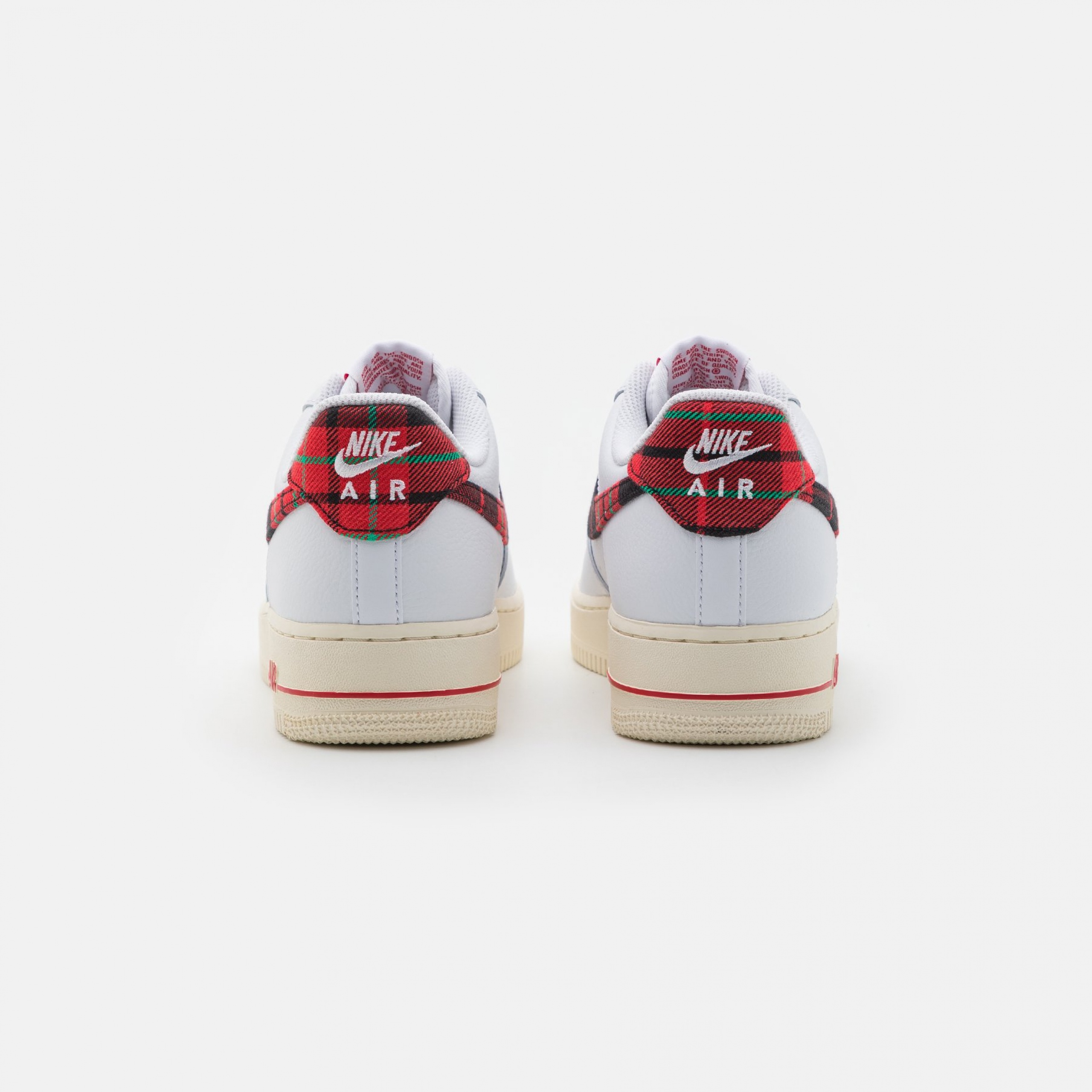Фото № 3 с приближением к товару «‎Nike Air Force 1 07 Lv8 Nos »