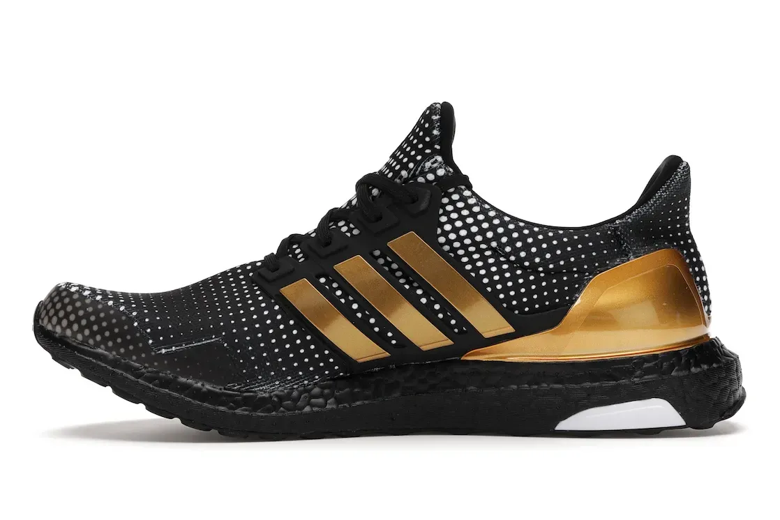 Фото № 3 с приближением к товару «‎adidas Ultra Boost DNA Patrick Mahomes»